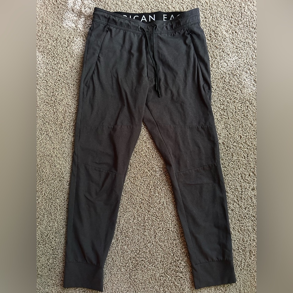 American Eagle men’s M Joggers
